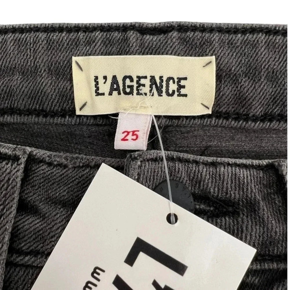 L'AGENCE High Rise Straight Leg Distressed Jeans Grey Raw Frayed hem Size 25 NEW - Picture 3 of 4